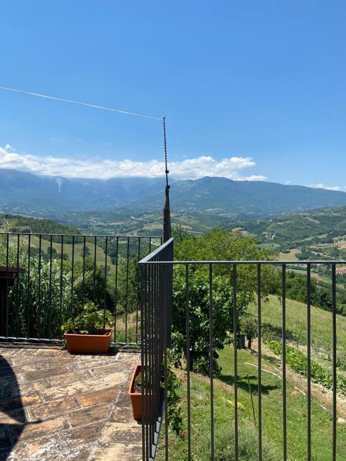 Agriturismo Flara Basciano Bagian luar foto